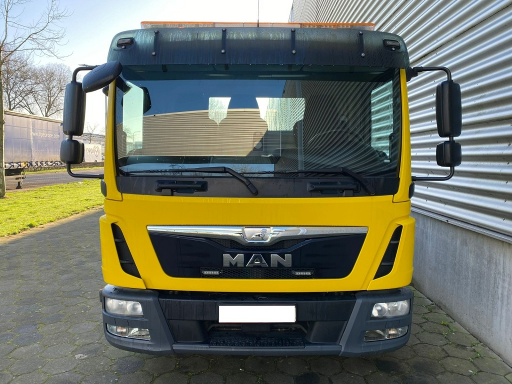 MAN TGL 8.180 / Brille / Winch / 3 Seats / Euro 6 / 220 DKM / TUV: 11-2022 / Belgium Truck