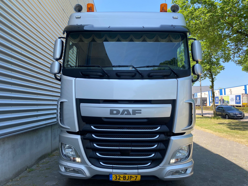 DAF XF 510 SC / 8X2 / 25T VDL Hook / Euro 6 / Automatic / NL Truck