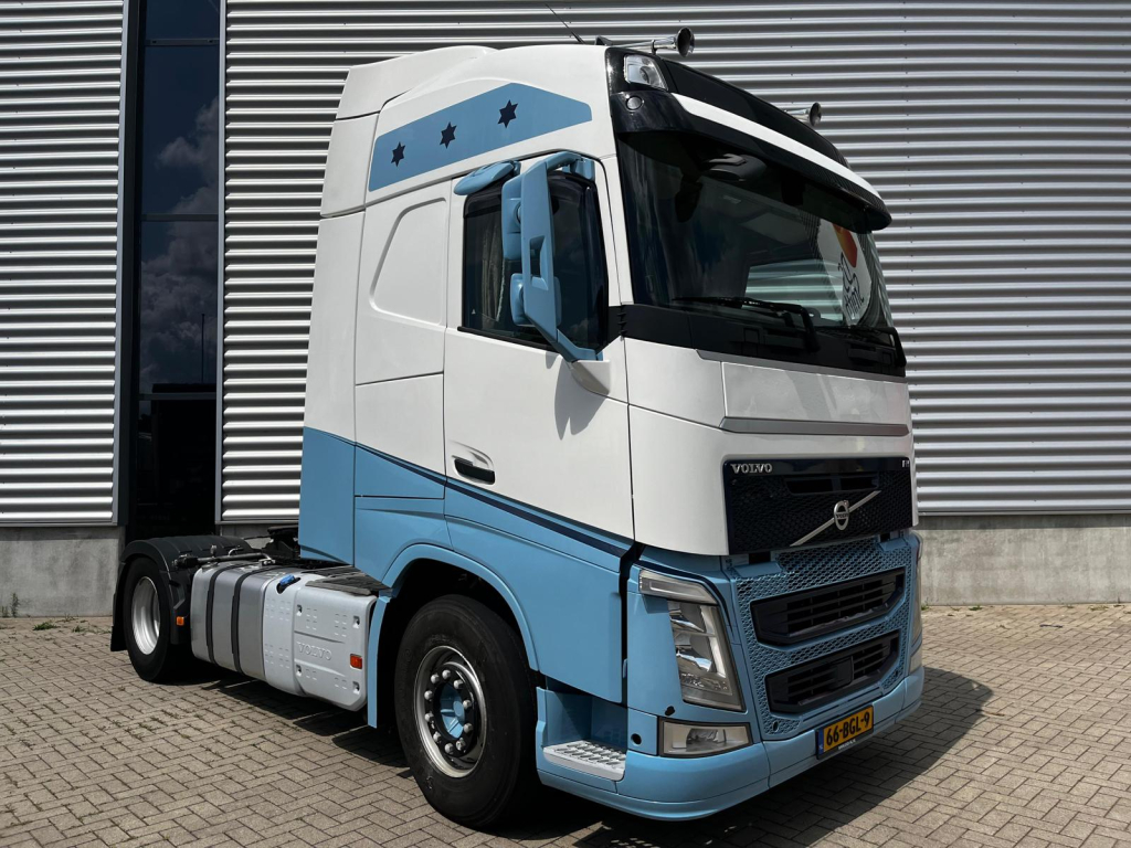 Volvo FH 500 / ADR / Compressor / I Park Cool / Euro 6 / 2 Tanks / GB 2016 / TUV: 1-2024 / NL Truck