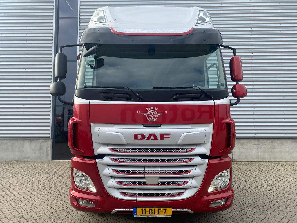 DAF CF 480 SC / Hydraulic / 2 Beds / Frigo NL Truck