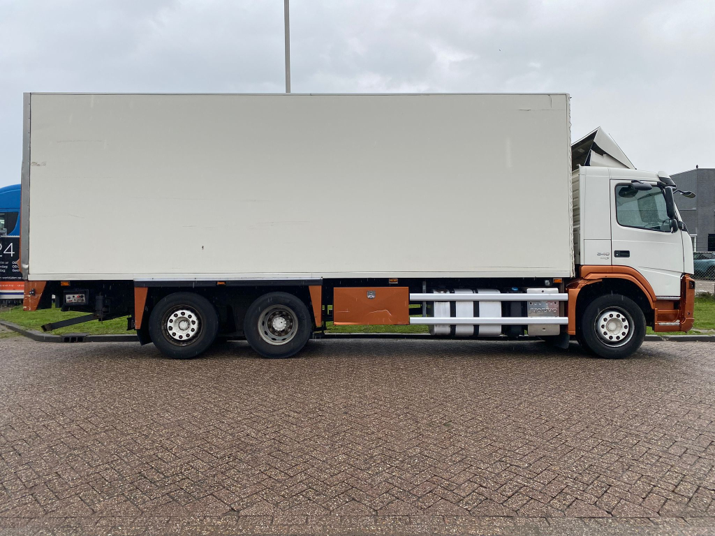 Volvo FM 340 / 6X2 / IShift / Euro 5 / VEB+ / Belgium Truck  