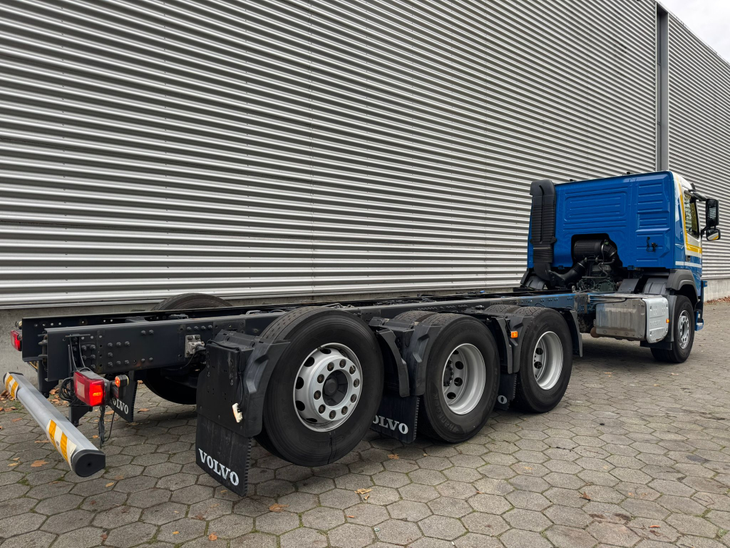 Volvo FM 410 / 8X4 / I-Shift / ADR / Tridem / TUV: 6-2026 / NL Truck