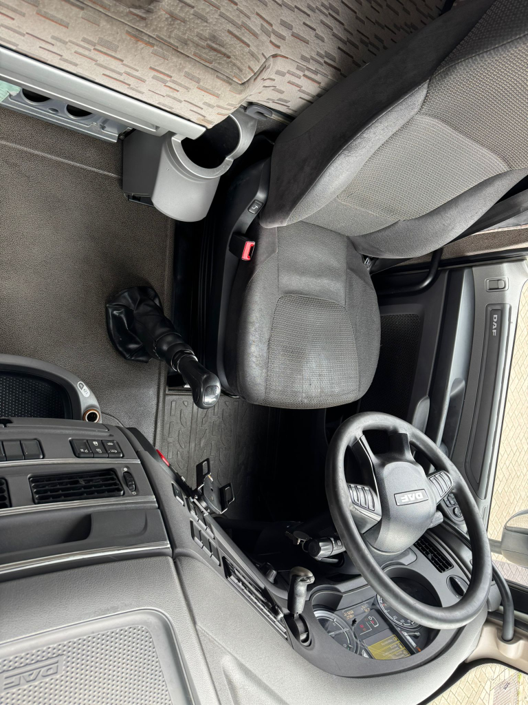 DAF XF 460 / Manual / Retarder / Mega  / Roof Klima / TUV:1-2026 / NL Truck