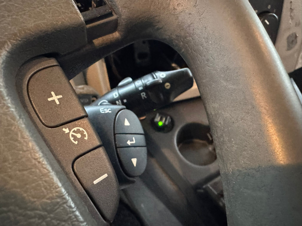 Volvo FL 240 / 6 Cylinder / 18 Tons / Tail Lift / TUV:5-2026 / NL Truck