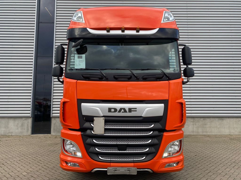 DAF XF 430 SSC / Retarder / 2 Beds / Refrigerator / Belgium Truck / 5 In Stock!!