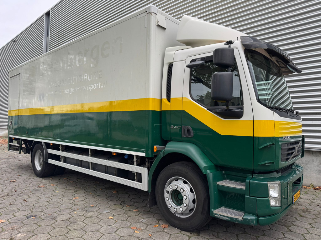 Volvo FL 240 / 6 Cylinder / 18 Tons / Manual / Tail Lift / TUV:12-2025 / NL Truck