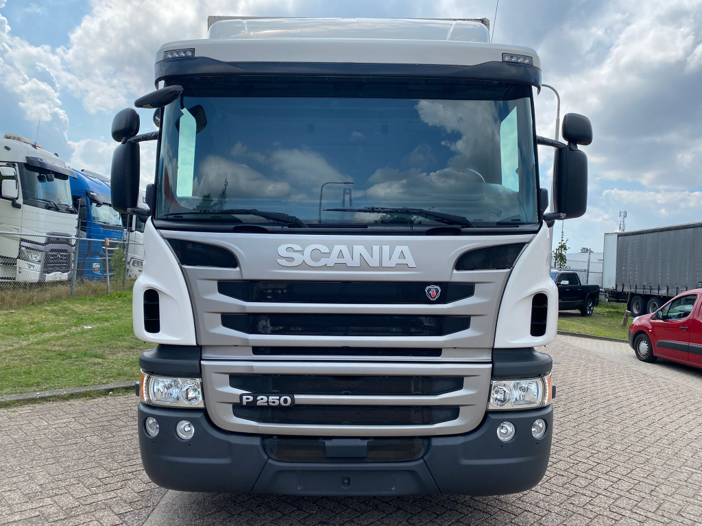Scania P 250 / Euro 6 / Tail Lift / Klima / Belgium Truck